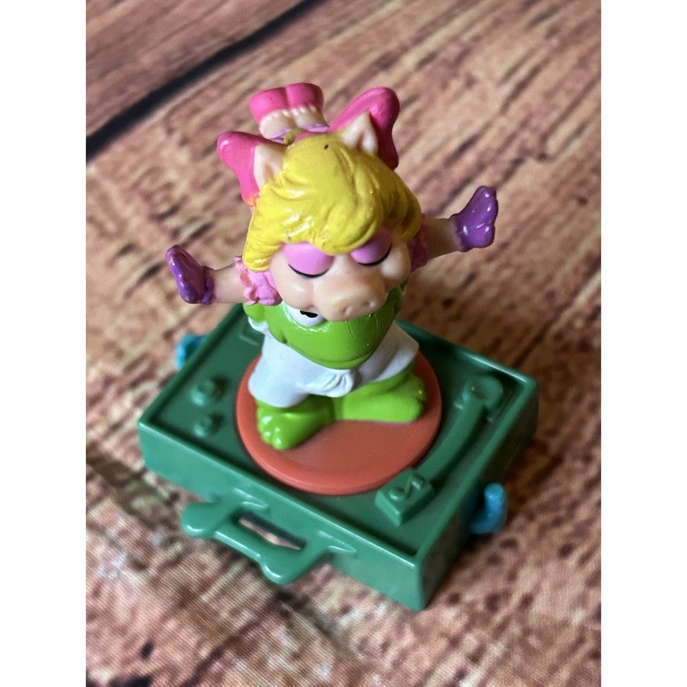 1994 McDonalds Muppet Babies Kermit Miss Piggy Happy Birthday Toy